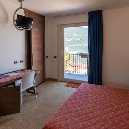 Locanda Del Lago Rosmunda Clusane Extérieur photo